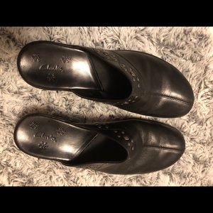 Women's Clarks Studded Black Leather Slide Clog